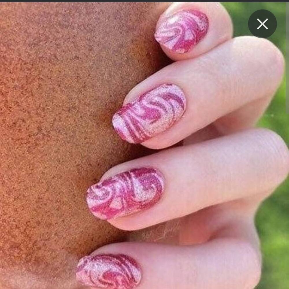 Color Street Nail Strips Feeling Marble-ous, Shades of Pink